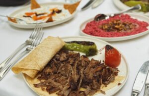 Pazar Günlerine Özel: Perran Ocakbaşı’nda Şef Döner Deneyimi