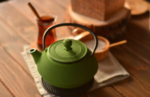 Demir Dökümün Gücüyle: Çay Keyfinizi Taçlandırın!