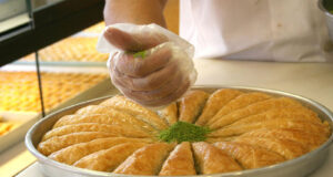 Türk Halkının En Sevdiği Şerbetli Tatlı: Baklava