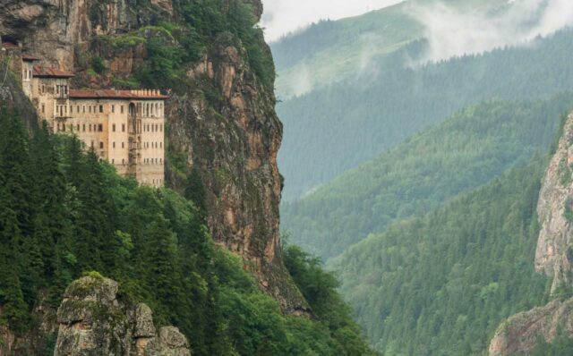 4-Günde-Mini-Kaçamak-Temmuz'un-Uzun-Hafta-Sonu-İçin-Seyahat-Rehberi