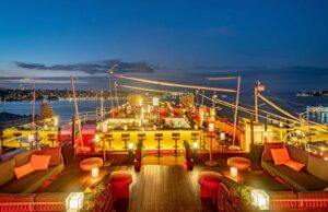 16 Roof: Boğaz’a Karşı Lezzet ve Müzik Dolu Yaz Geceleri