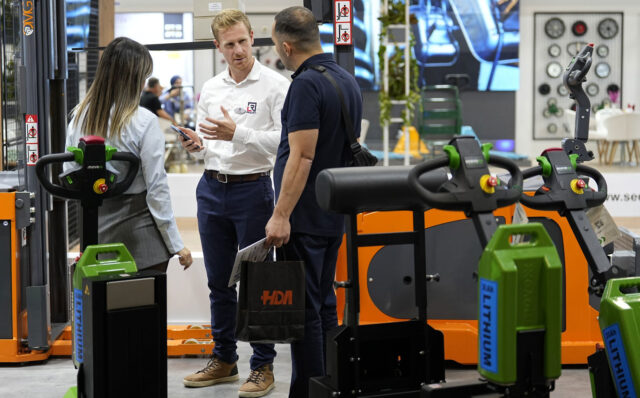 Türkiye’nin-İlk-İç-Lojistik-Fuarı-HOW-–-Hub-of-Warehouse