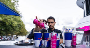 Red Bull Peach Edition: Yenilenen Şeftali Aromasıyla Her An Yanınızda