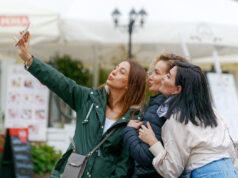 Dijital Dünyada Gençlik: Sosyal Medyanın Benlik Algısına Etkisi