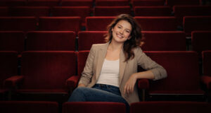 8 Mart’ta Garenta ile Direksiyondan Sahne Işıklarına Uzanan Yolculuk